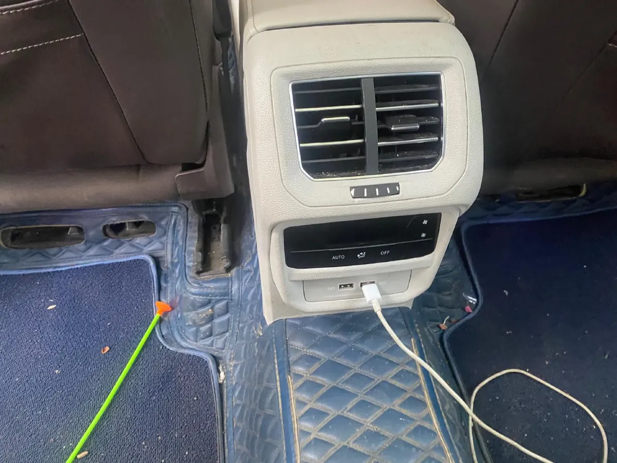 2023 Volkswagen Tayron 2.0T 220HP L4 7DCT,autocango,china used car exporter,china ev exporter,chinese used car exporter,chinese used ev exporter