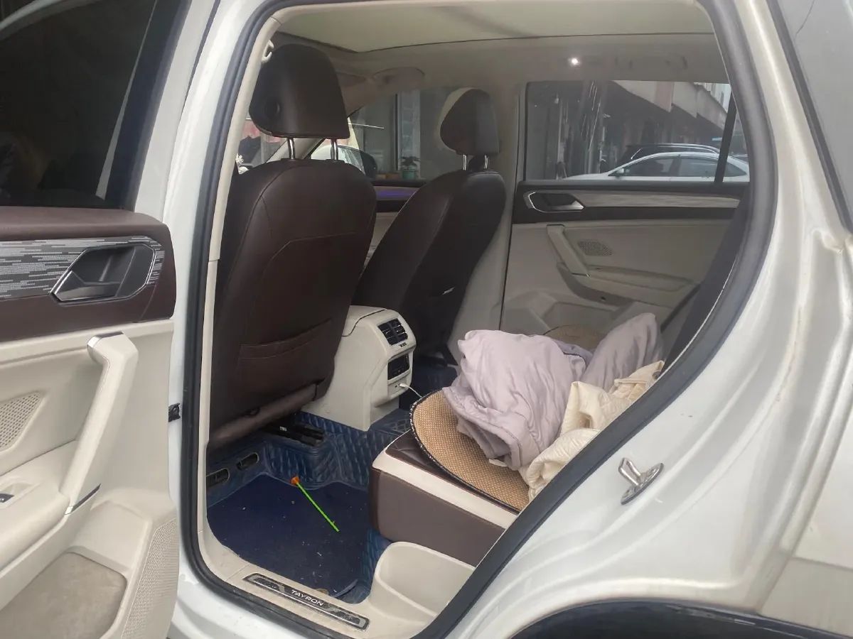 2023 Volkswagen Tayron 2.0T 220HP L4 7DCT,autocango,china used car exporter,china ev exporter,chinese used car exporter,chinese used ev exporter