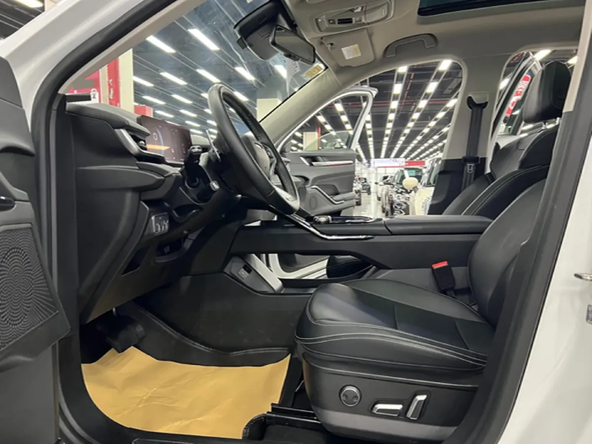 2021 Haval H6 1.5T 169HP L4 7DCT,autocango,china used car exporter,china ev exporter,chinese used car exporter,chinese used ev exporter