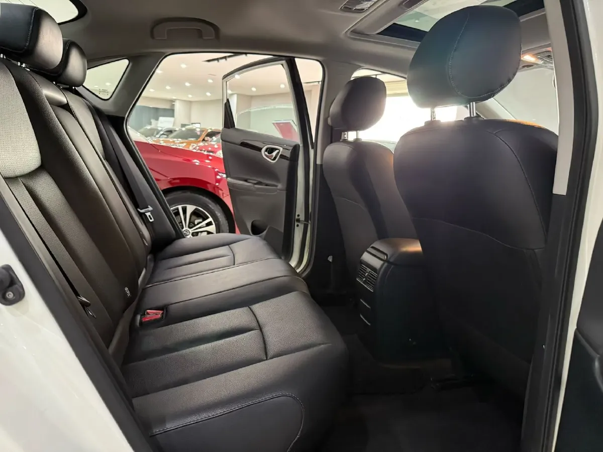 2021 Nissan Sylphy 1.6L 122HP L4 CVT,autocango,china used car exporter,china ev exporter,chinese used car exporter,chinese used ev exporter