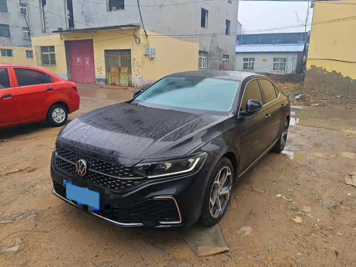 2025 Volkswagen Passat 2.0T 220HP L4 7DCT,autocango,china used car exporter,china ev exporter,chinese used car exporter,chinese used ev exporter