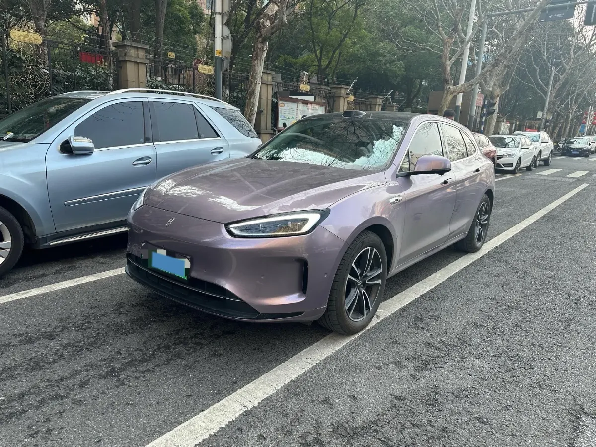2024 AITO AITO M5 1.5T 152HP L4 REEV 42KWH,autocango,china used car exporter,china ev exporter,chinese used car exporter,chinese used ev exporter