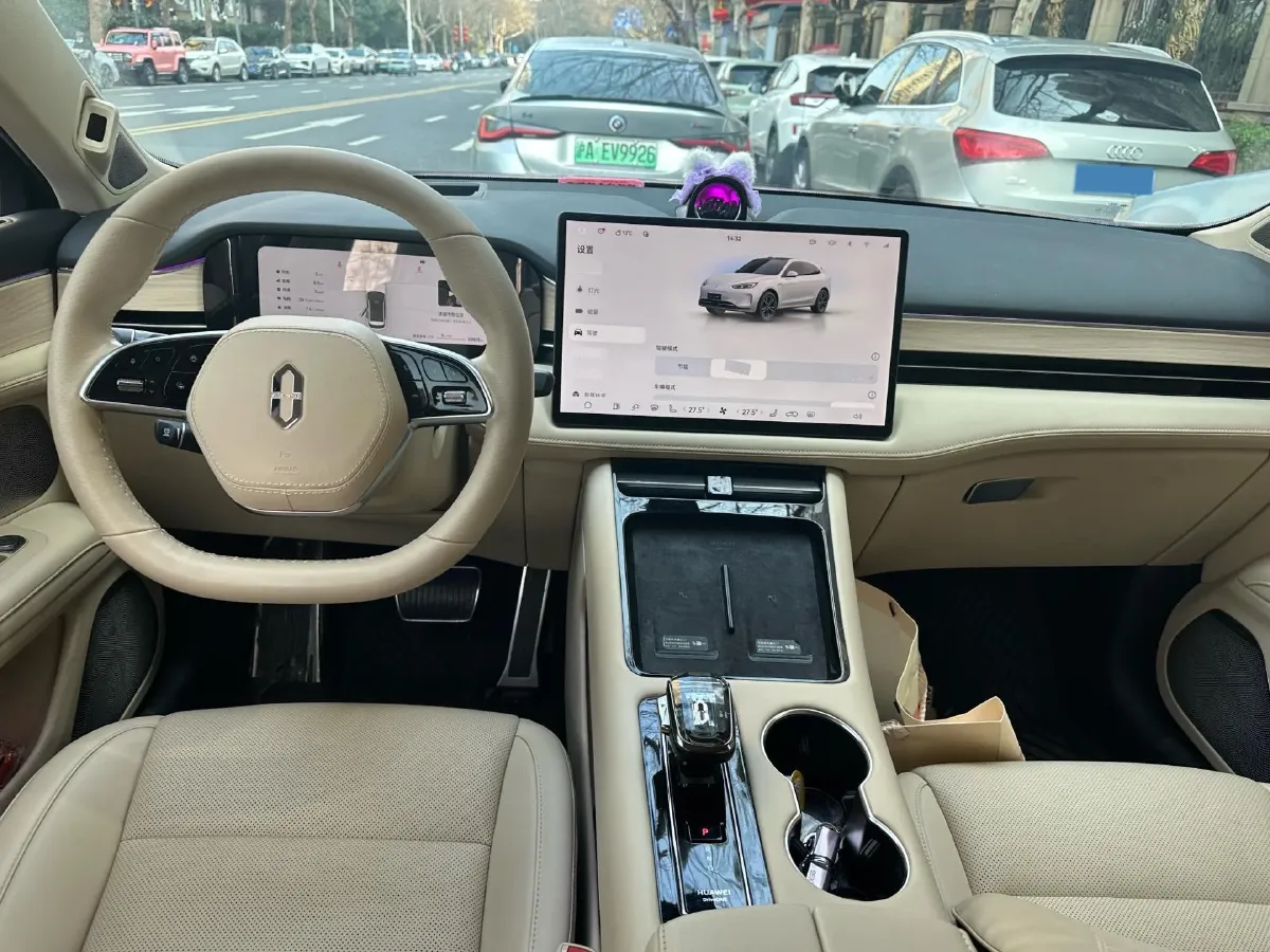 2024 AITO AITO M5 1.5T 152HP L4 REEV 42KWH,autocango,china used car exporter,china ev exporter,chinese used car exporter,chinese used ev exporter