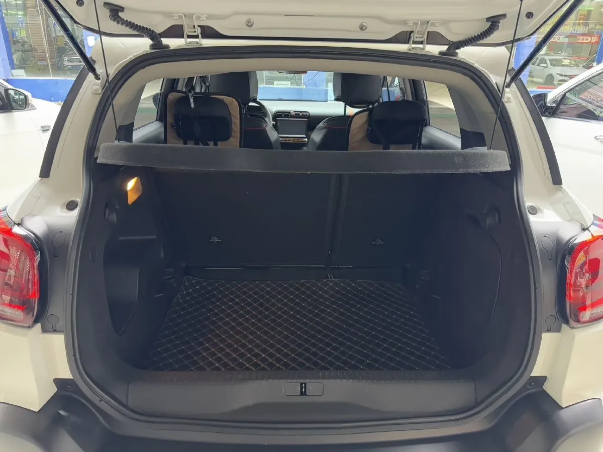 2018 Citroen C3-XR 1.2T 136HP L3 6AT,autocango,china used car exporter,china ev exporter,chinese used car exporter,chinese used ev exporter