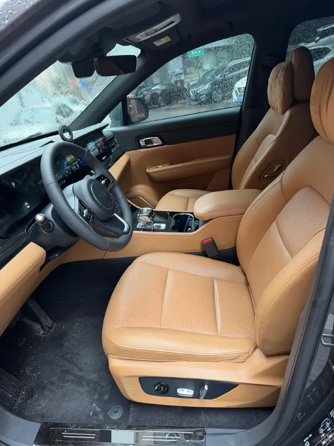 2021 Li ONE Range Extended 131HP REEV 40.5KWH,autocango,china used car exporter,china ev exporter,chinese used car exporter,chinese used ev exporter