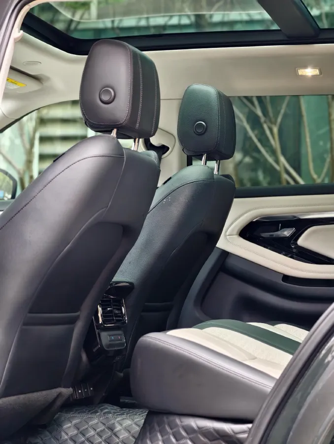 2022 Land Rover Range Rover Evoque 2.0T 249HP L4 9AT,autocango,china used car exporter,china ev exporter,chinese used car exporter,chinese used ev exporter