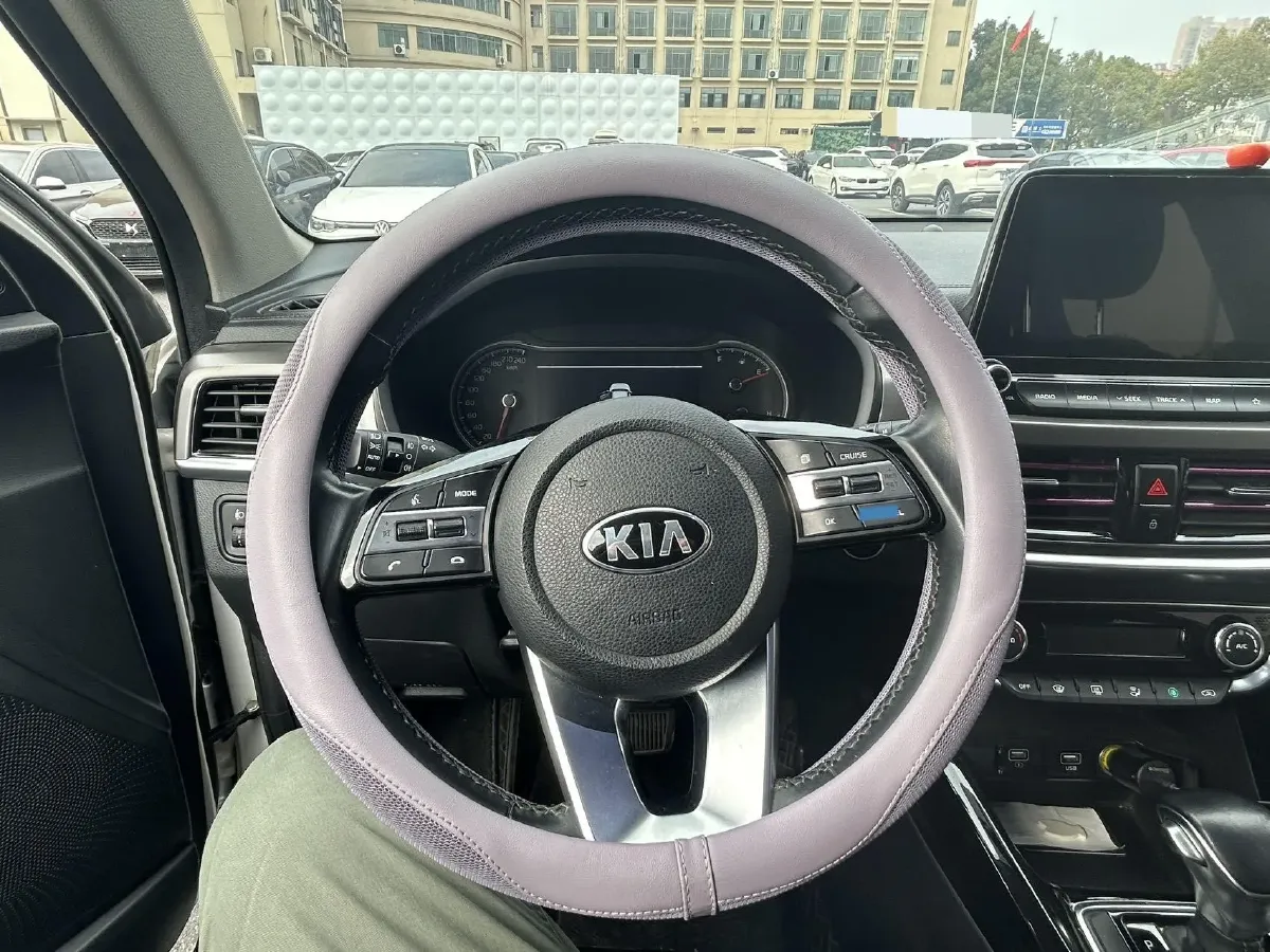 2018 Kia Sportage R 2.0L 160HP L4 6AT,autocango,china used car exporter,china ev exporter,chinese used car exporter,chinese used ev exporter