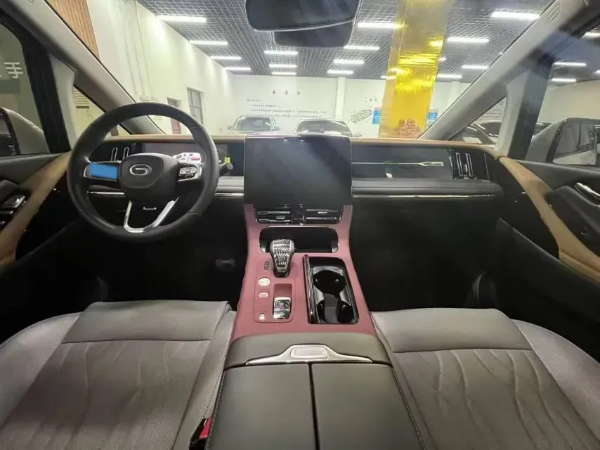 2024 GAC Trumpchi M8 2.0T 252HP L4 8AT,autocango,china used car exporter,china ev exporter,chinese used car exporter,chinese used ev exporter