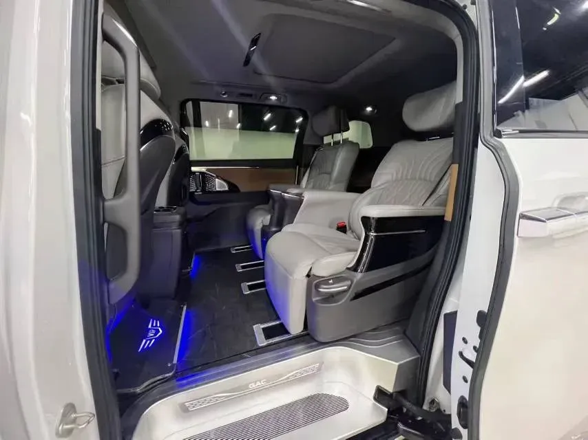 2024 GAC Trumpchi M8 2.0T 252HP L4 8AT,autocango,china used car exporter,china ev exporter,chinese used car exporter,chinese used ev exporter