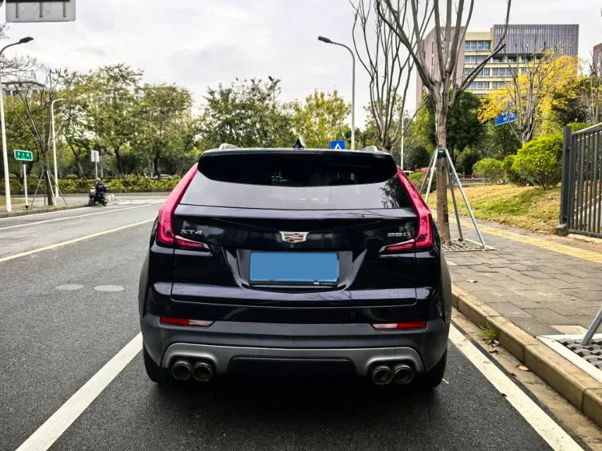 2021 Cadillac XT4 2.0T 237HP L4 9AT,autocango,china used car exporter,china ev exporter,chinese used car exporter,chinese used ev exporter