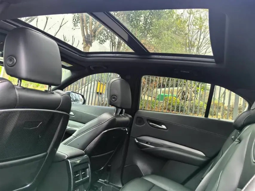 2021 Cadillac XT4 2.0T 237HP L4 9AT,autocango,china used car exporter,china ev exporter,chinese used car exporter,chinese used ev exporter