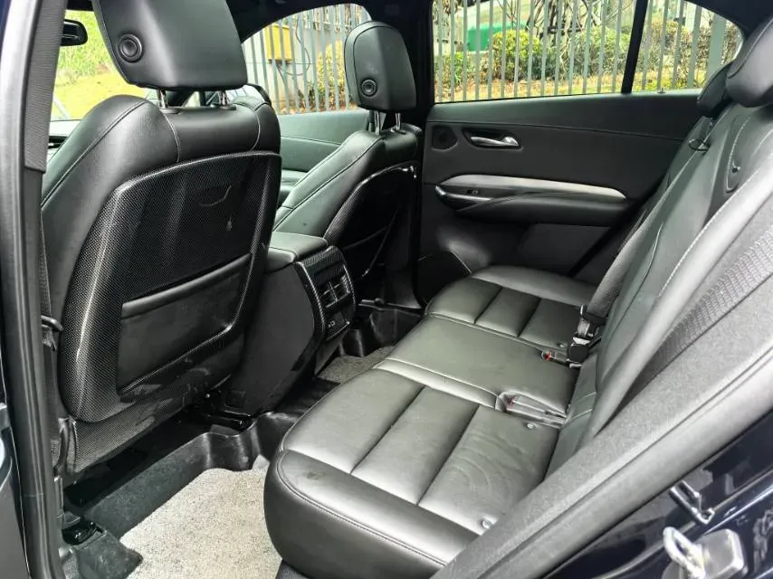 2021 Cadillac XT4 2.0T 237HP L4 9AT,autocango,china used car exporter,china ev exporter,chinese used car exporter,chinese used ev exporter