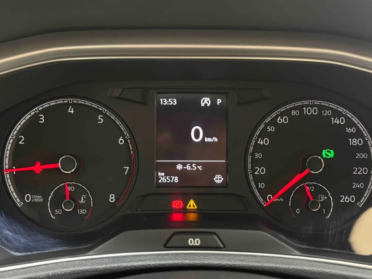 2021 Volkswagen T-Roc 1.4T 150HP L4 7DCT,autocango,china used car exporter,china ev exporter,chinese used car exporter,chinese used ev exporter