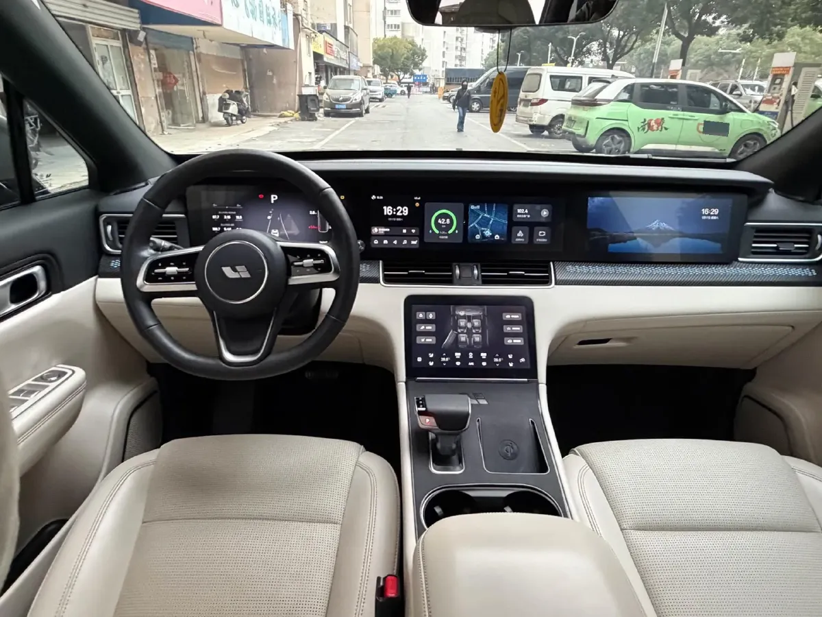 2021 Li ONE Range Extended 131HP REEV 40.5KWH,autocango,china used car exporter,china ev exporter,chinese used car exporter,chinese used ev exporter