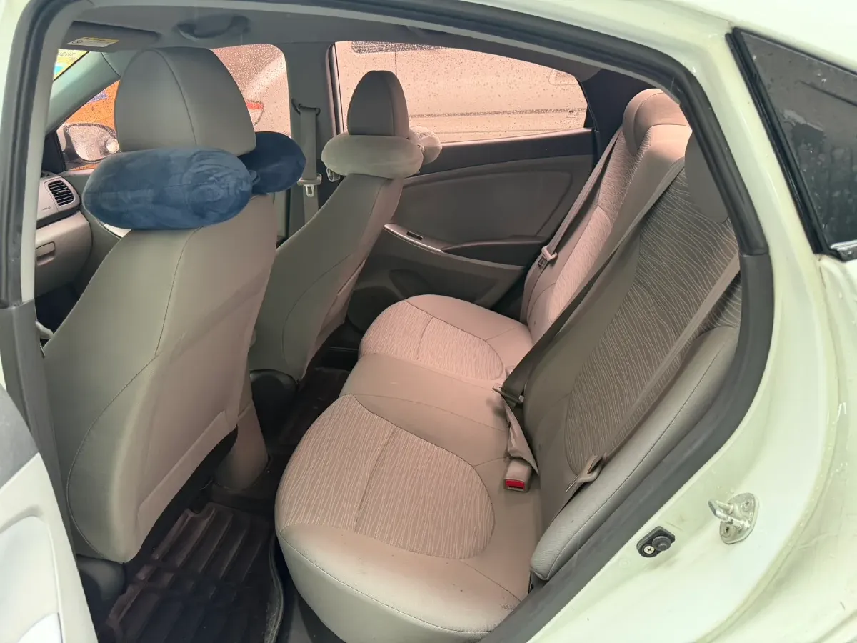 2016 Hyundai Reina 1.4L 107HP L4 4AT,autocango,china used car exporter,china ev exporter,chinese used car exporter,chinese used ev exporter