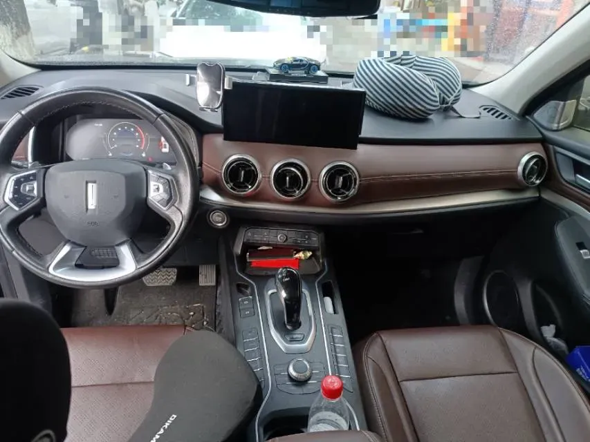 2020 WEY VV6 2.0T 227HP L4 7DCT,autocango,china used car exporter,china ev exporter,chinese used car exporter,chinese used ev exporter