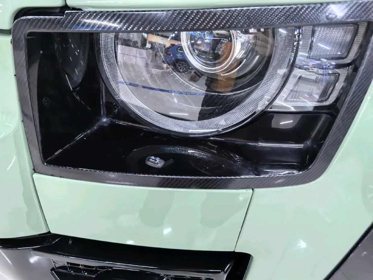 2023 Land Rover Defender 3.0T 400HP L6 8AT,autocango,china used car exporter,china ev exporter,chinese used car exporter,chinese used ev exporter