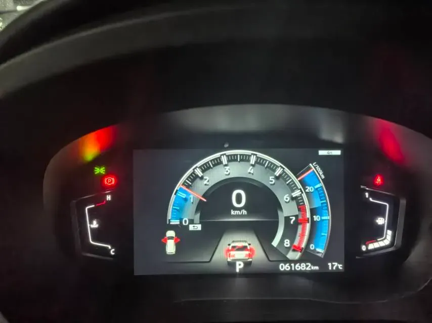 2020 Mitsubishi Pajero 3.0L 209HP V6 8AT,autocango,china used car exporter,china ev exporter,chinese used car exporter,chinese used ev exporter