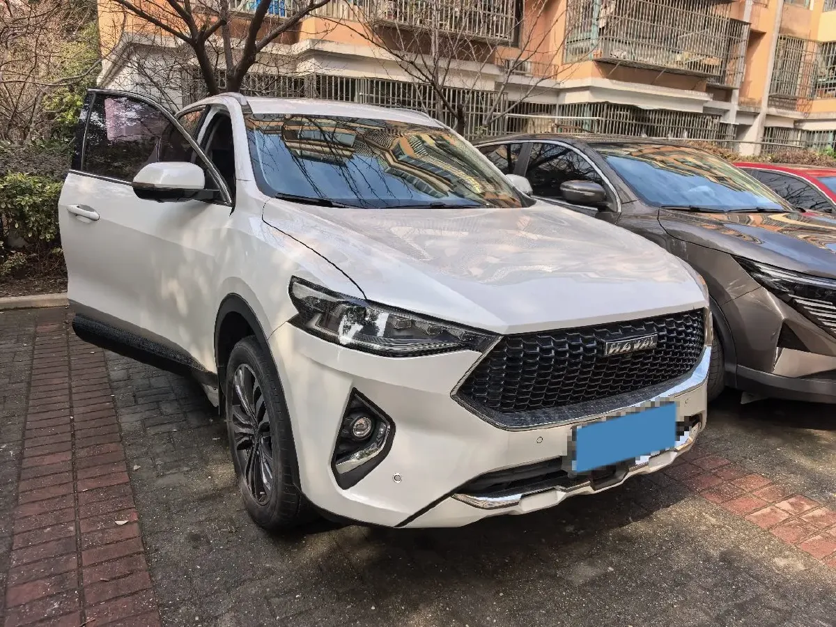2019 Haval F7 2.0T 197HP L4 7DCT,autocango,china used car exporter,china ev exporter,chinese used car exporter,chinese used ev exporter