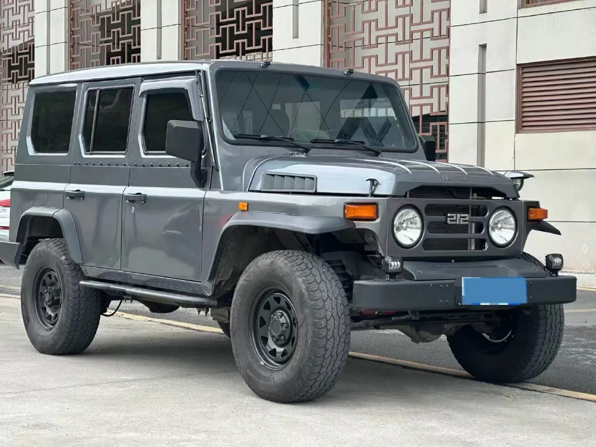 2023 BAW 212 2.4T 211HP L4 6MT,autocango,china used car exporter,china ev exporter,chinese used car exporter,chinese used ev exporter