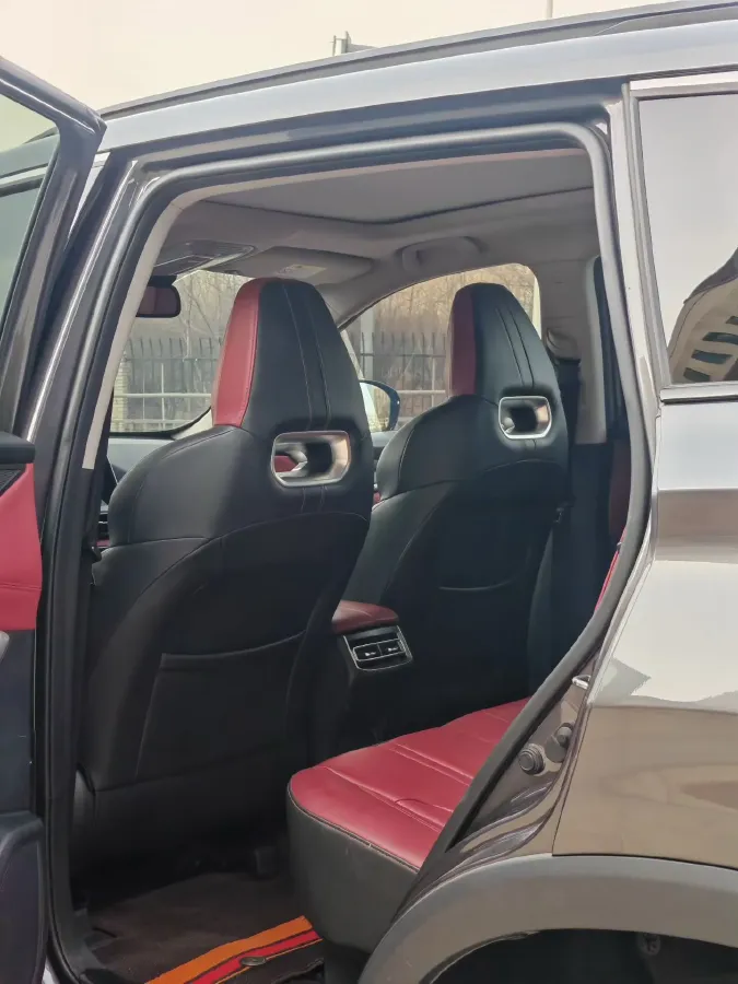 2021 ChangAn CS75 Plus 2.0T 233HP L4 8AT,autocango,china used car exporter,china ev exporter,chinese used car exporter,chinese used ev exporter