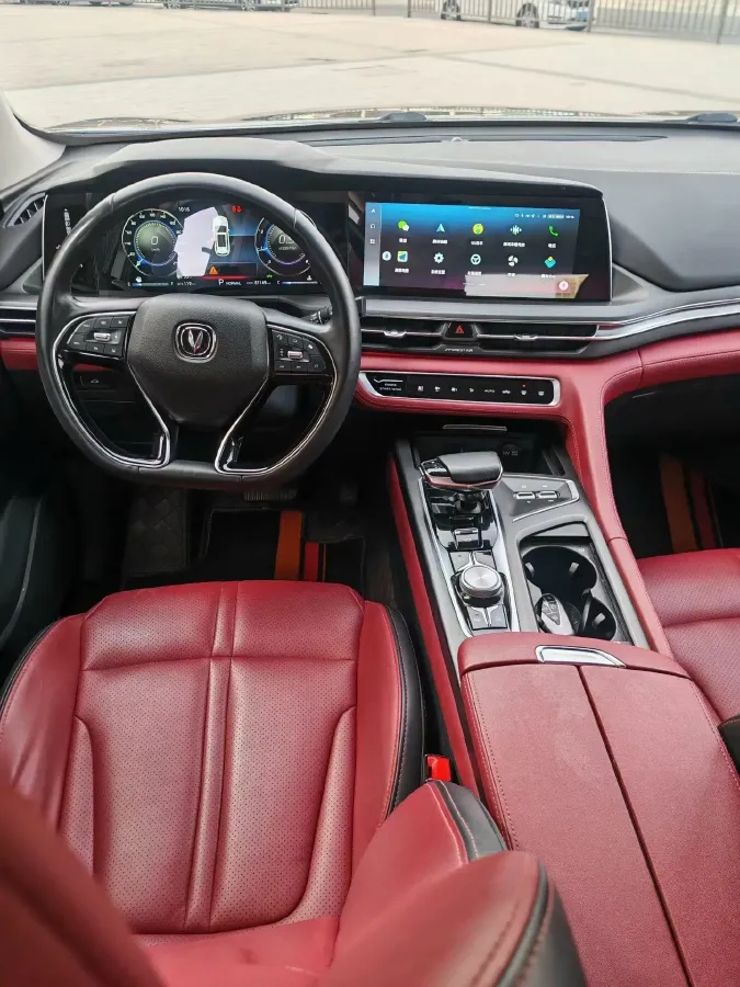 2021 ChangAn CS75 Plus 2.0T 233HP L4 8AT,autocango,china used car exporter,china ev exporter,chinese used car exporter,chinese used ev exporter