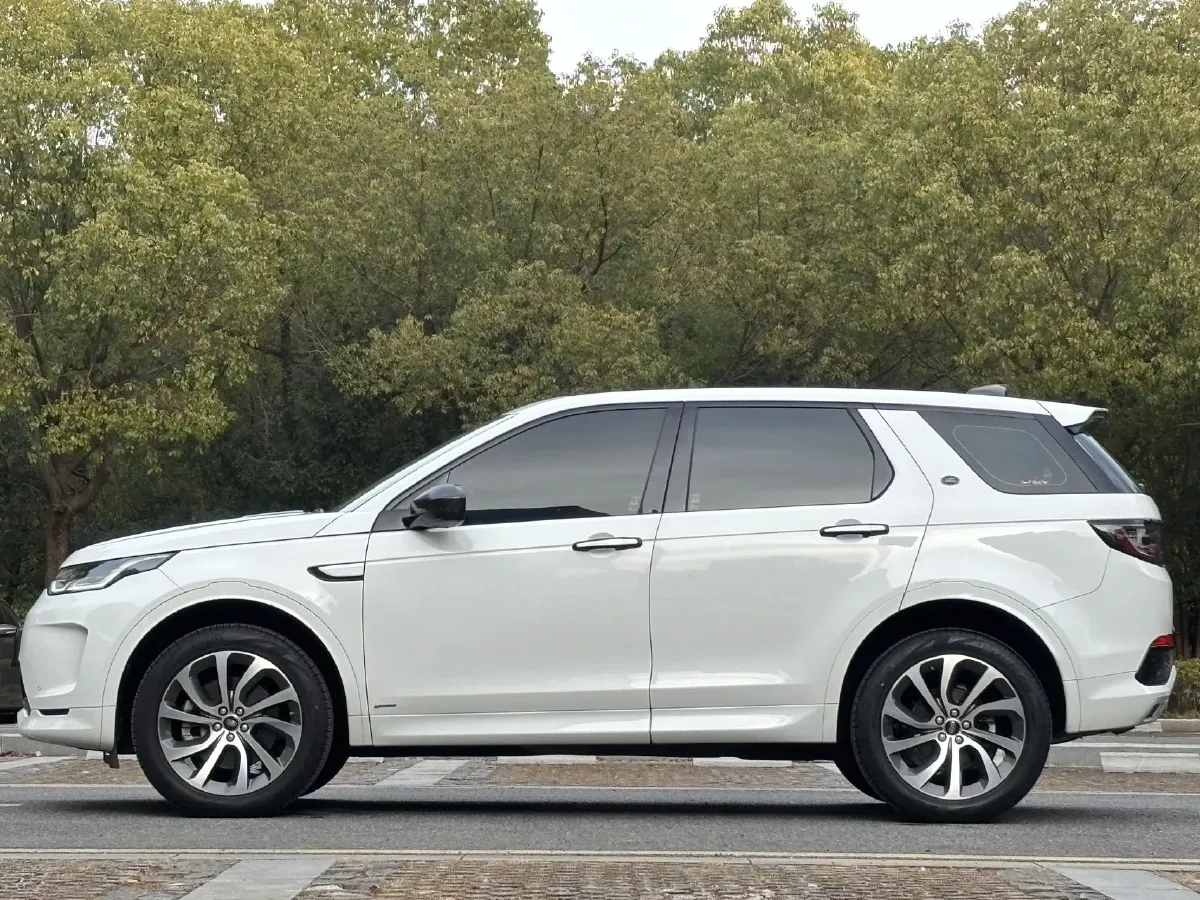 2020 Land Rover Discovery Sport 2.0T 249HP L4 9AT,autocango,china used car exporter,china ev exporter,chinese used car exporter,chinese used ev exporter