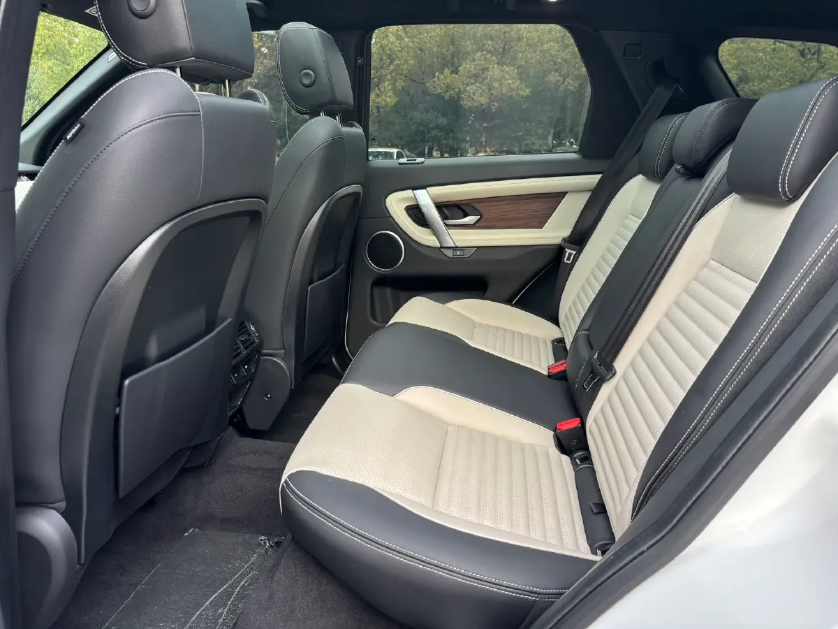 2020 Land Rover Discovery Sport 2.0T 249HP L4 9AT,autocango,china used car exporter,china ev exporter,chinese used car exporter,chinese used ev exporter