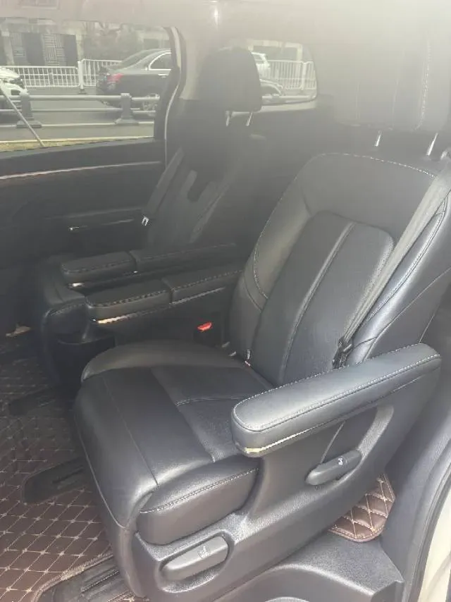 2021 GAC Trumpchi M8 2.0T 252HP L4 8AT,autocango,china used car exporter,china ev exporter,chinese used car exporter,chinese used ev exporter