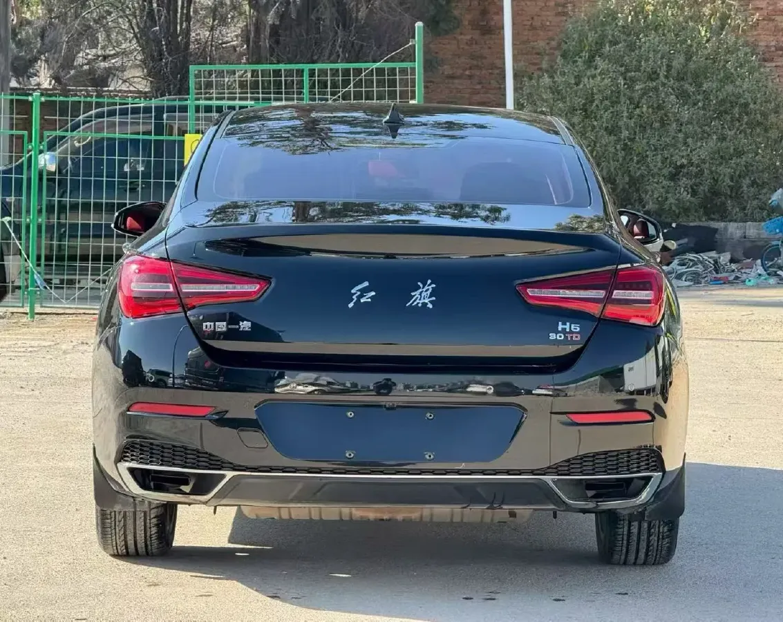 2022 HongQi H5 1.5T 169HP L4 7DCT,autocango,china used car exporter,china ev exporter,chinese used car exporter,chinese used ev exporter