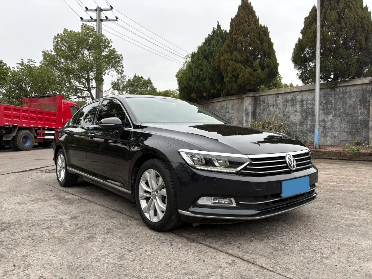 2018 Volkswagen Magotan 1.8T 180HP L4 7DCT,autocango,china used car exporter,china ev exporter,chinese used car exporter,chinese used ev exporter