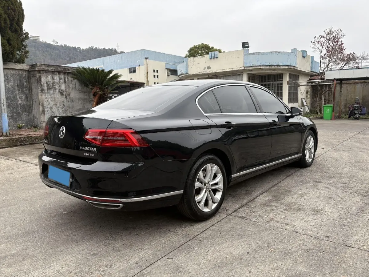 2018 Volkswagen Magotan 1.8T 180HP L4 7DCT,autocango,china used car exporter,china ev exporter,chinese used car exporter,chinese used ev exporter