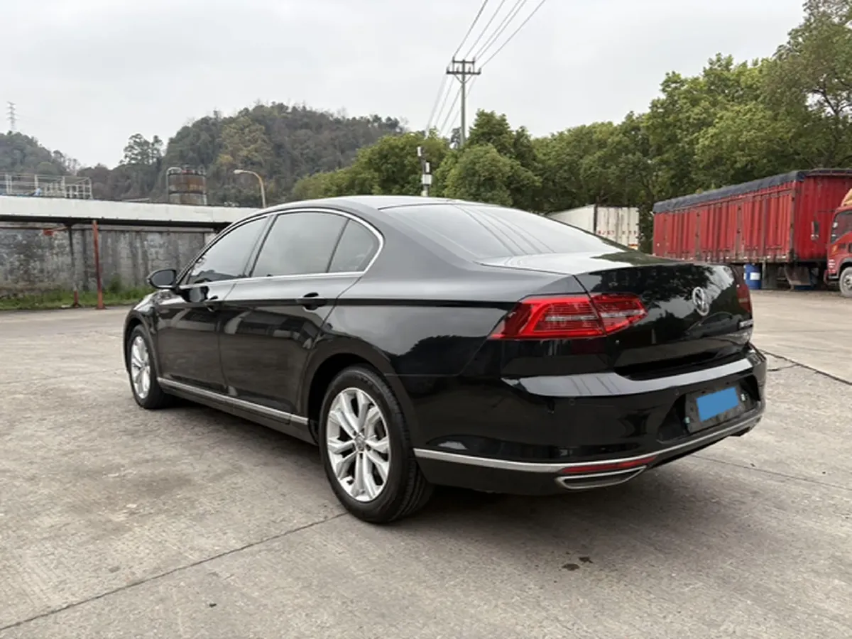2018 Volkswagen Magotan 1.8T 180HP L4 7DCT,autocango,china used car exporter,china ev exporter,chinese used car exporter,chinese used ev exporter