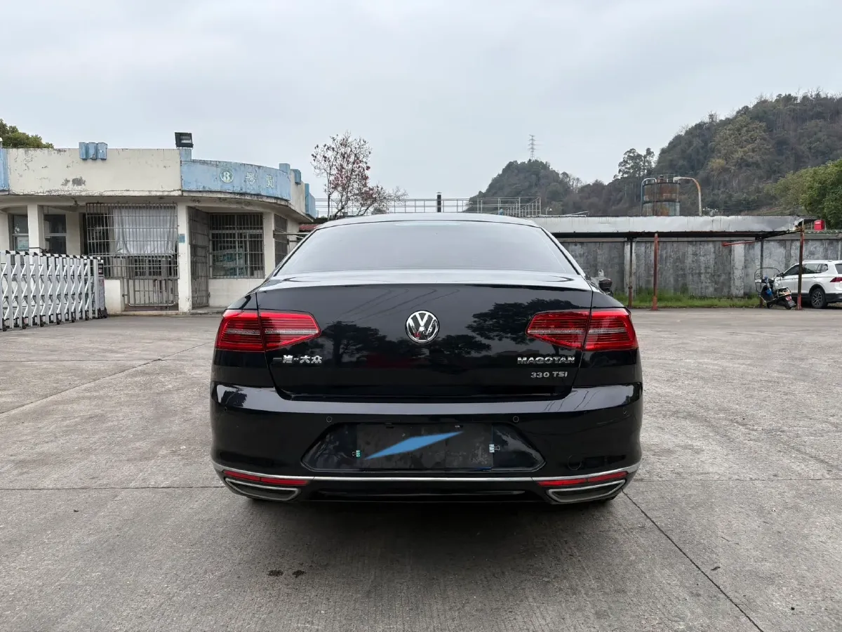 2018 Volkswagen Magotan 1.8T 180HP L4 7DCT,autocango,china used car exporter,china ev exporter,chinese used car exporter,chinese used ev exporter