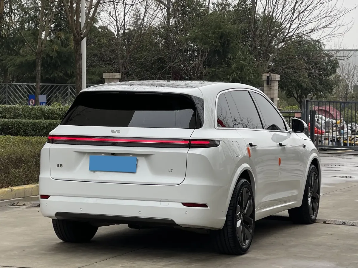 2024 Li L8 Range Extended 154HP REEV 42.8KWH,autocango,china used car exporter,china ev exporter,chinese used car exporter,chinese used ev exporter