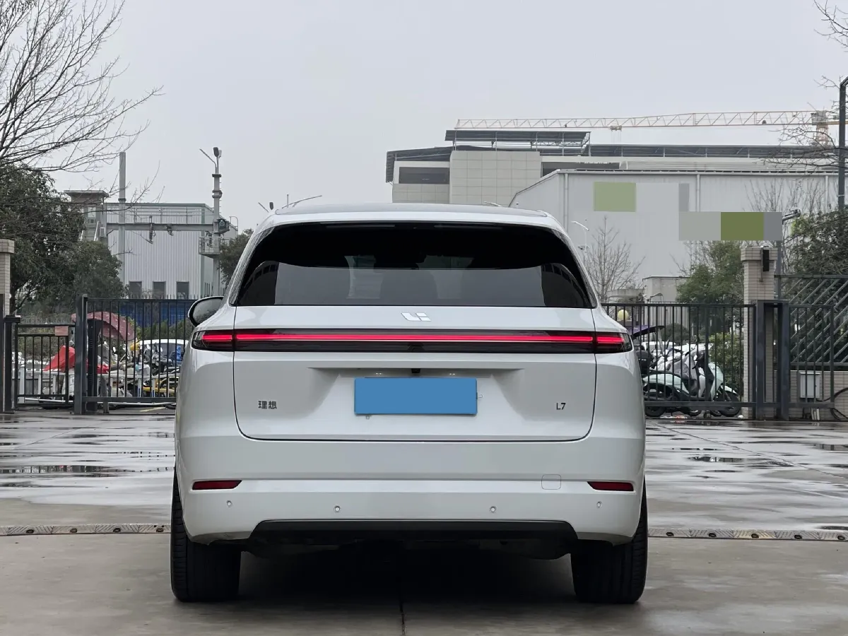 2024 Li L8 Range Extended 154HP REEV 42.8KWH,autocango,china used car exporter,china ev exporter,chinese used car exporter,chinese used ev exporter
