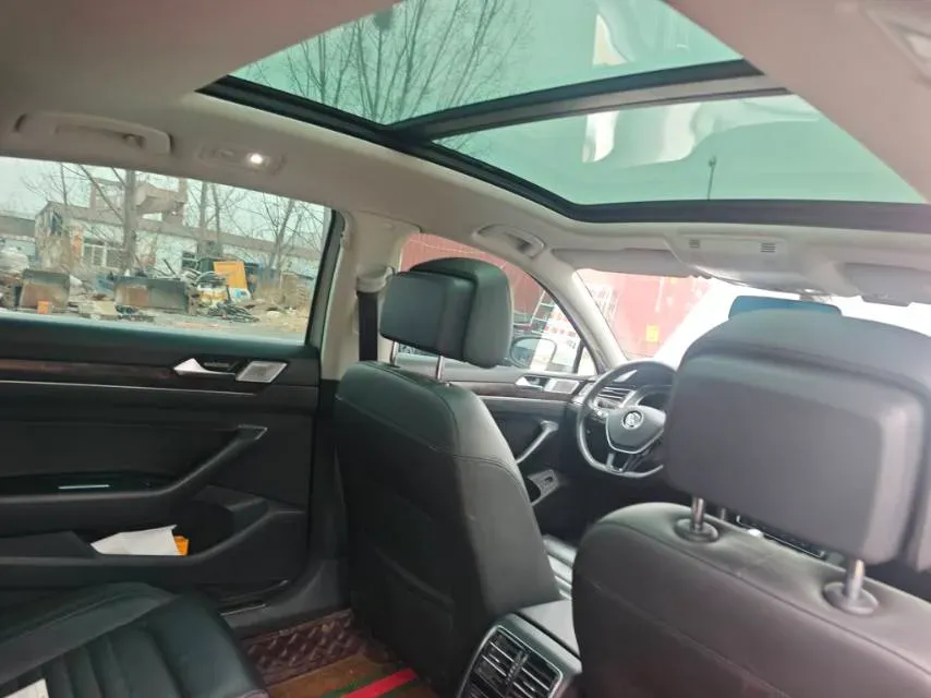 2018 Volkswagen Magotan 1.8T 180HP L4 7DCT,autocango,china used car exporter,china ev exporter,chinese used car exporter,chinese used ev exporter