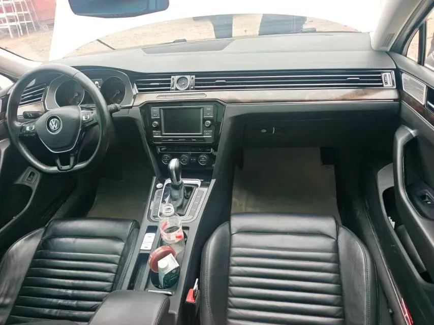 2018 Volkswagen Magotan 1.8T 180HP L4 7DCT,autocango,china used car exporter,china ev exporter,chinese used car exporter,chinese used ev exporter