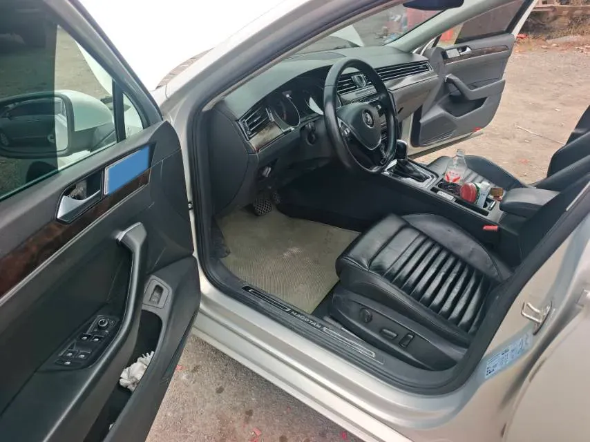 2018 Volkswagen Magotan 1.8T 180HP L4 7DCT,autocango,china used car exporter,china ev exporter,chinese used car exporter,chinese used ev exporter