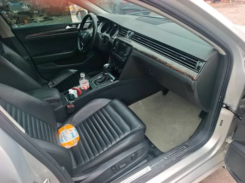 2018 Volkswagen Magotan 1.8T 180HP L4 7DCT,autocango,china used car exporter,china ev exporter,chinese used car exporter,chinese used ev exporter