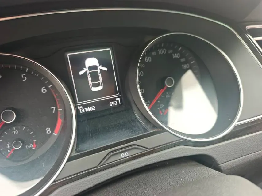 2018 Volkswagen Magotan 1.8T 180HP L4 7DCT,autocango,china used car exporter,china ev exporter,chinese used car exporter,chinese used ev exporter