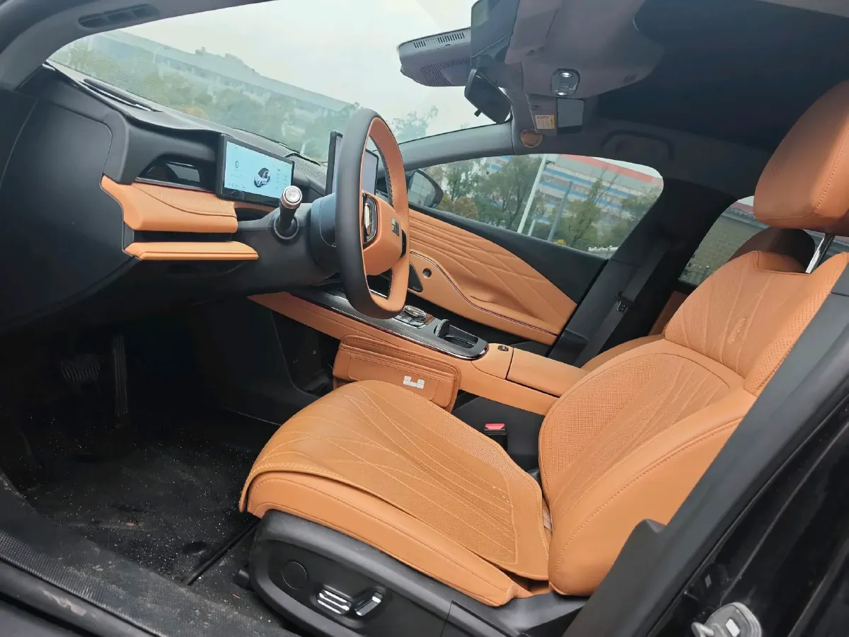 2025 Geely Galaxy Starshine 8 1.5L 112HP L4 1DHT PHEV,autocango,china used car exporter,china ev exporter,chinese used car exporter,chinese used ev exporter