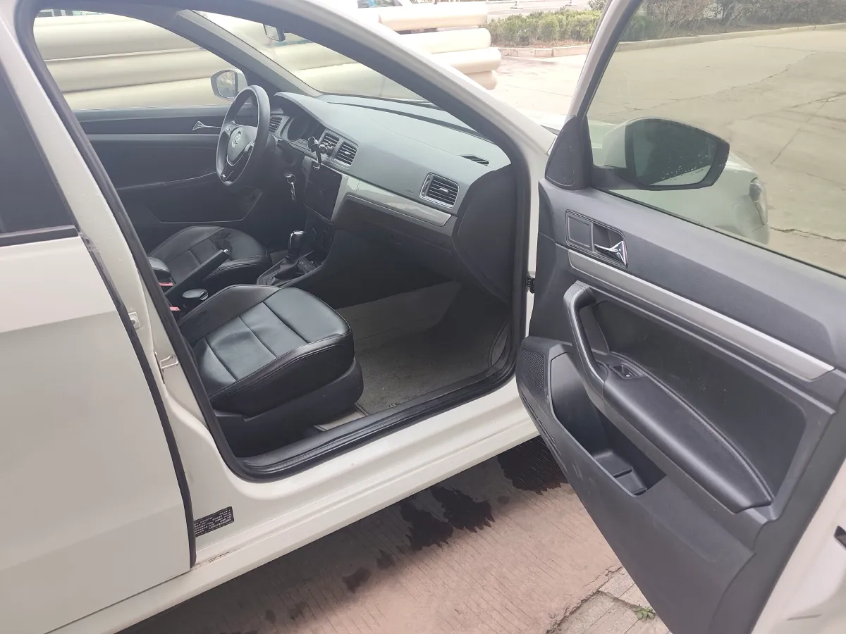 2018 Volkswagen Lavida 1.5L 112HP L4 6AT,autocango,china used car exporter,china ev exporter,chinese used car exporter,chinese used ev exporter