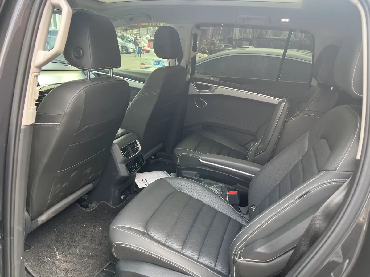 2022 Volkswagen Talagon 2.0T 220HP L4 7DCT,autocango,china used car exporter,china ev exporter,chinese used car exporter,chinese used ev exporter