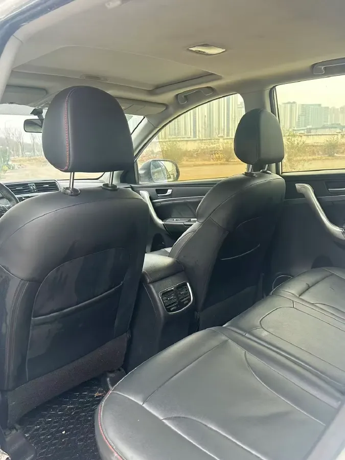 2019 Haval M6 1.5T 150HP L4 6MT,autocango,china used car exporter,china ev exporter,chinese used car exporter,chinese used ev exporter