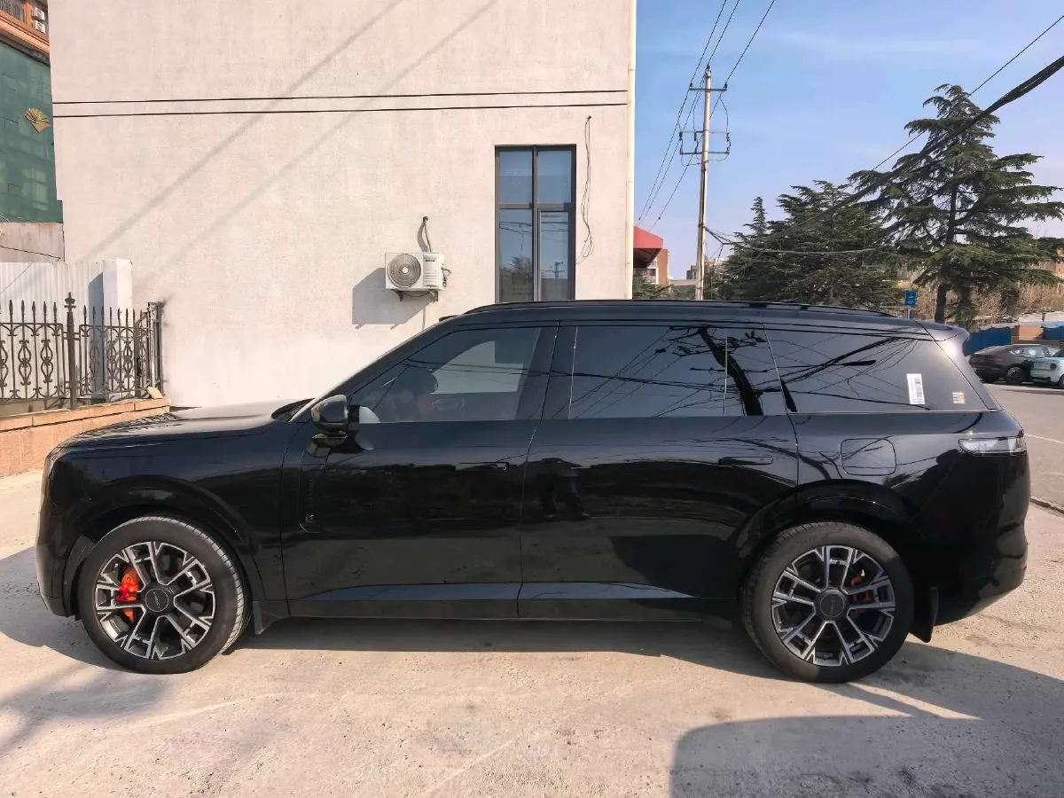 2025 LYNK&CO 900 1.5T 190HP L4 3DHT PHEV 43.3KWH,autocango,china used car exporter,china ev exporter,chinese used car exporter,chinese used ev exporter