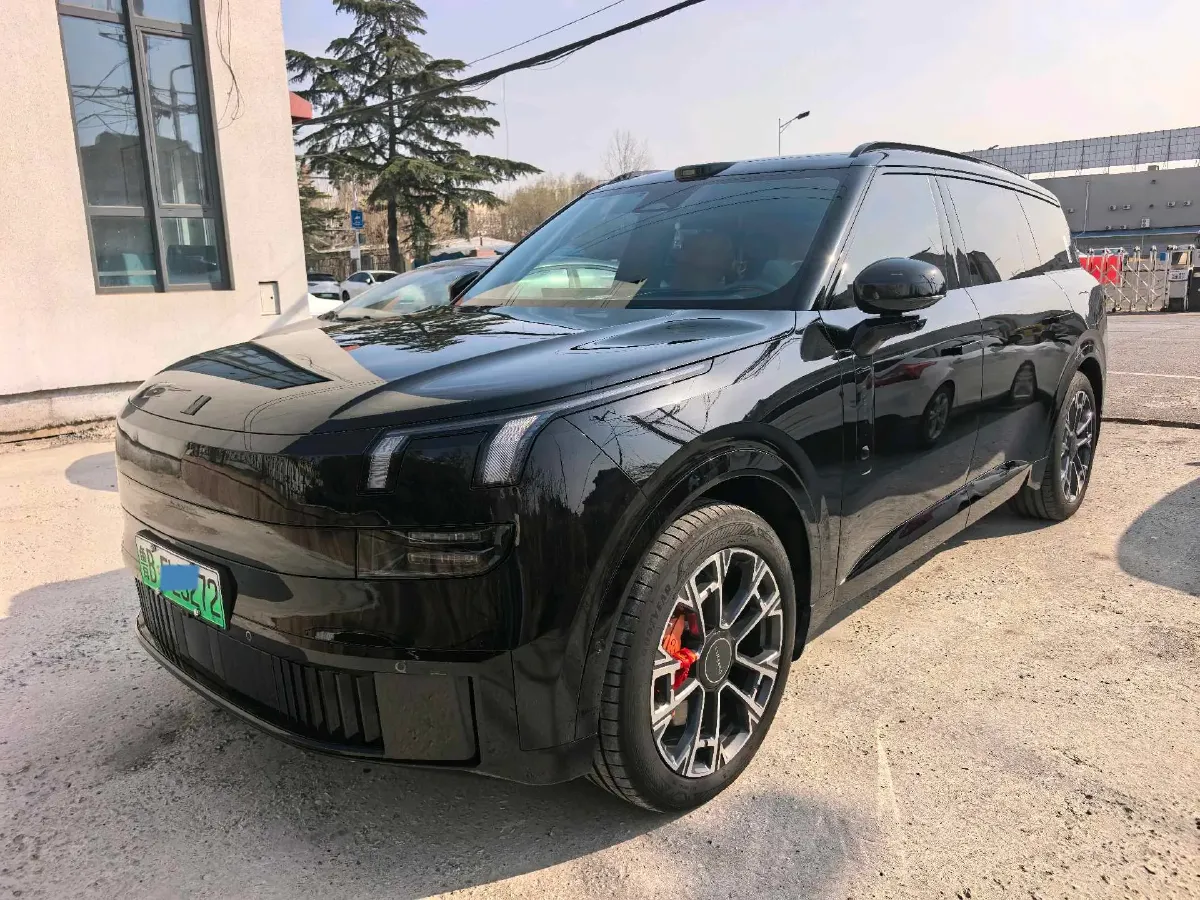 2025 LYNK&CO 900 1.5T 190HP L4 3DHT PHEV 43.3KWH,autocango,china used car exporter,china ev exporter,chinese used car exporter,chinese used ev exporter