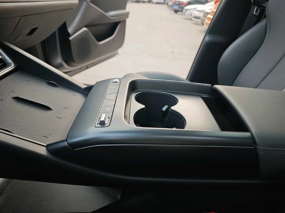 2025 BYD QinL BEV,autocango,china used car exporter,china ev exporter,chinese used car exporter,chinese used ev exporter