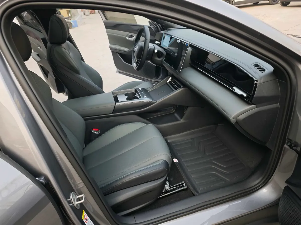 2025 BYD QinL BEV,autocango,china used car exporter,china ev exporter,chinese used car exporter,chinese used ev exporter