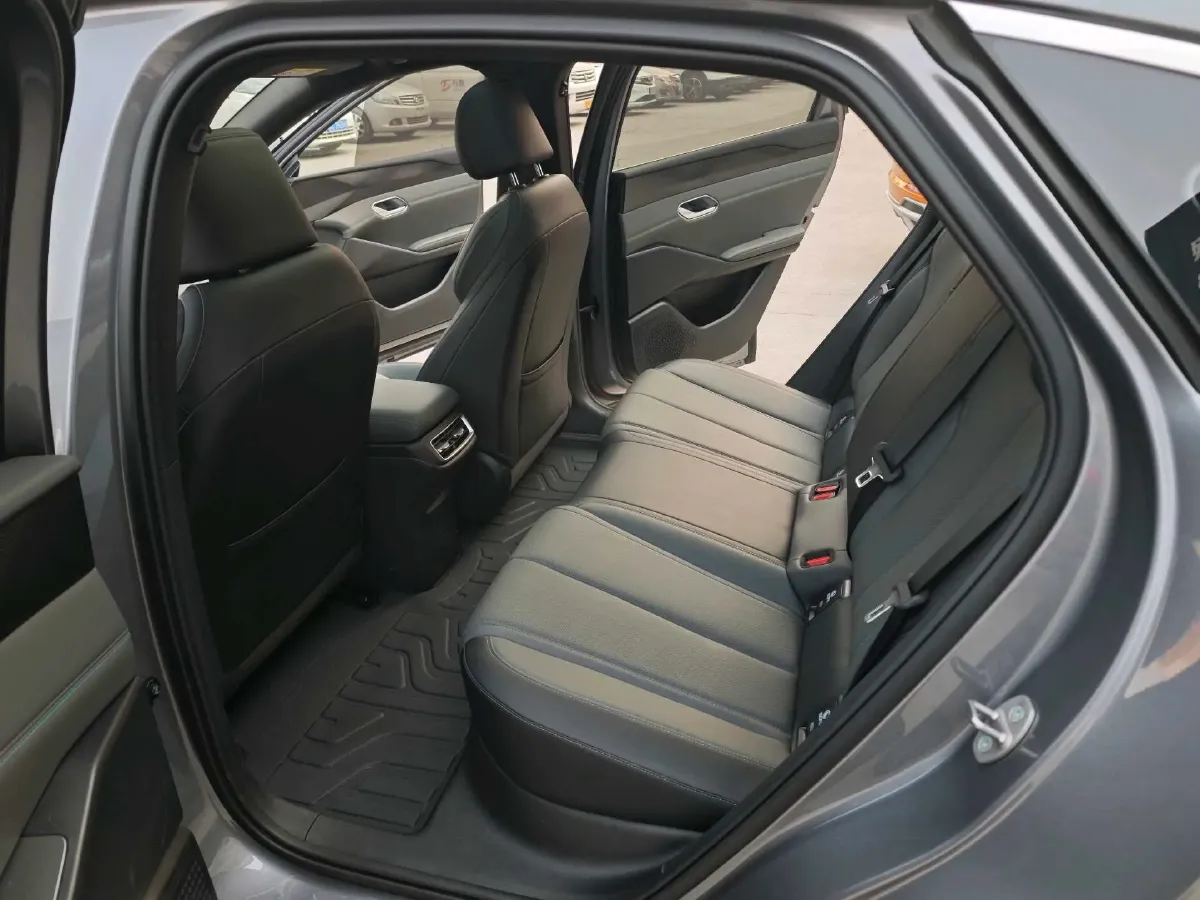 2025 BYD QinL BEV,autocango,china used car exporter,china ev exporter,chinese used car exporter,chinese used ev exporter